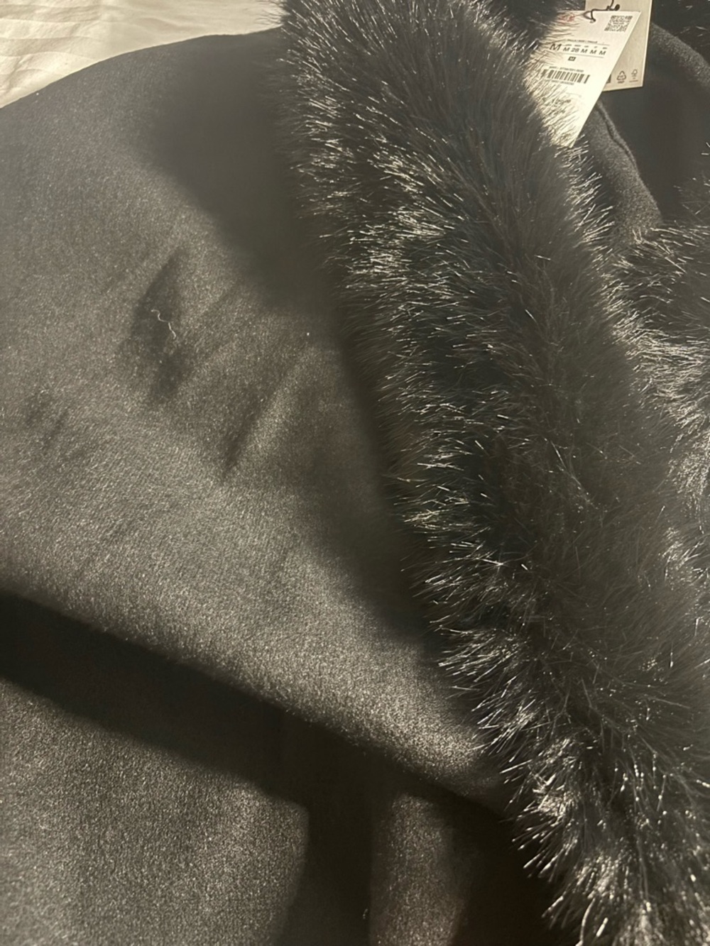 Zara Knit Fur Cape in Black, Sz Medium - Picture 11 of 16